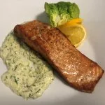 Lososový steak na rošte s kôprovou omáčkou